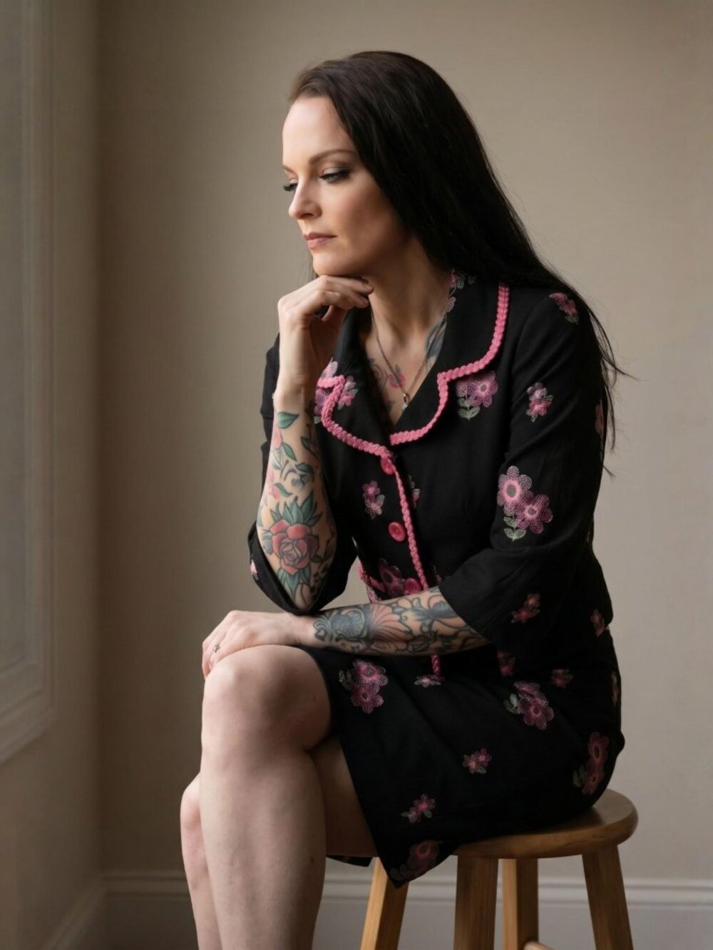 Cynthia Steffe ✦ Embroidered Jacket & Skirt Set ✦ Black Pink Floral Size 4 - Picture 4 of 16